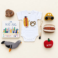 Baby Loves NY Gift Set: Bodysuit, 5 Rattles, Book & Clip