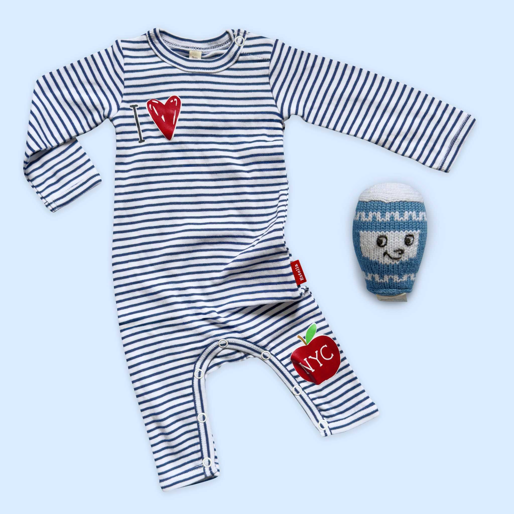 Estella Baby Gift Sets Organic Baby Loves NYC Romper & Rattle Set - Coffee Cup