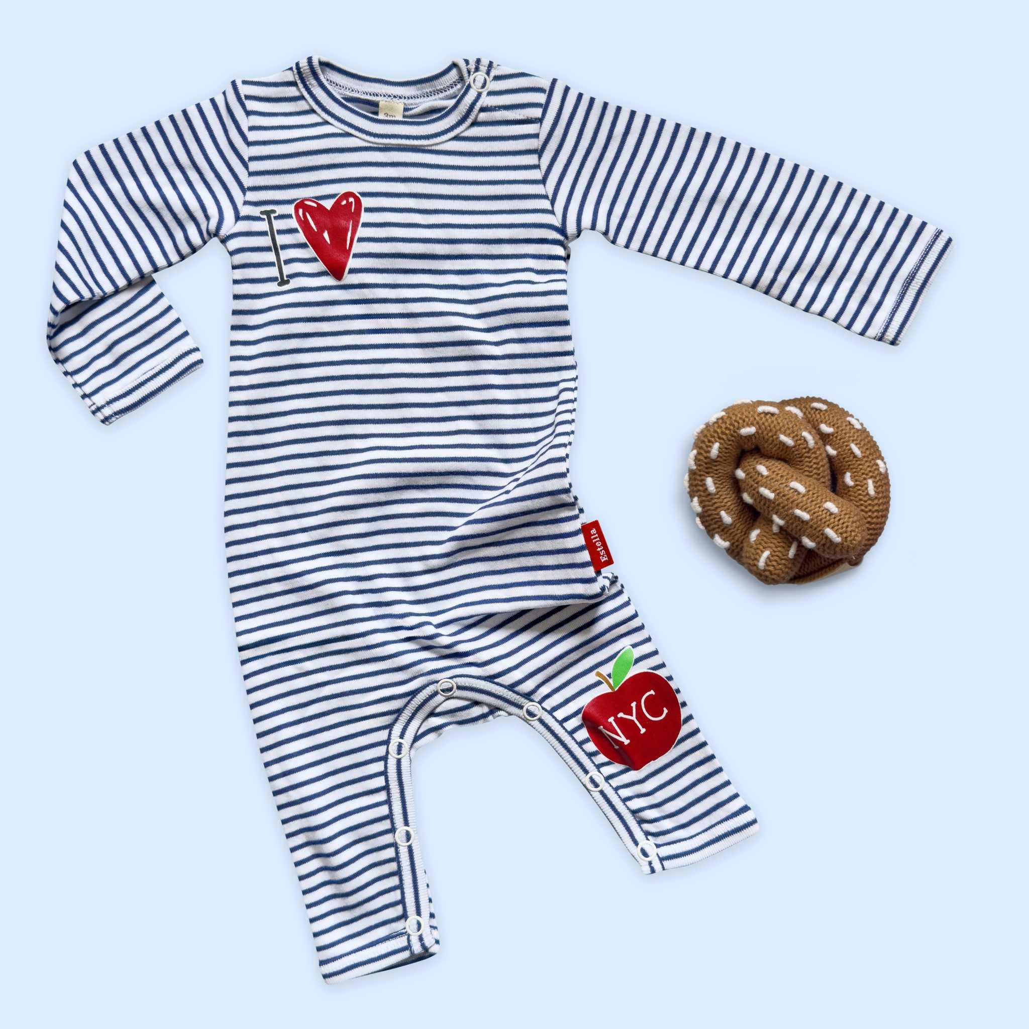 Estella Baby Gift Sets Organic Baby Loves NYC Romper & Rattle Set - Pretzel