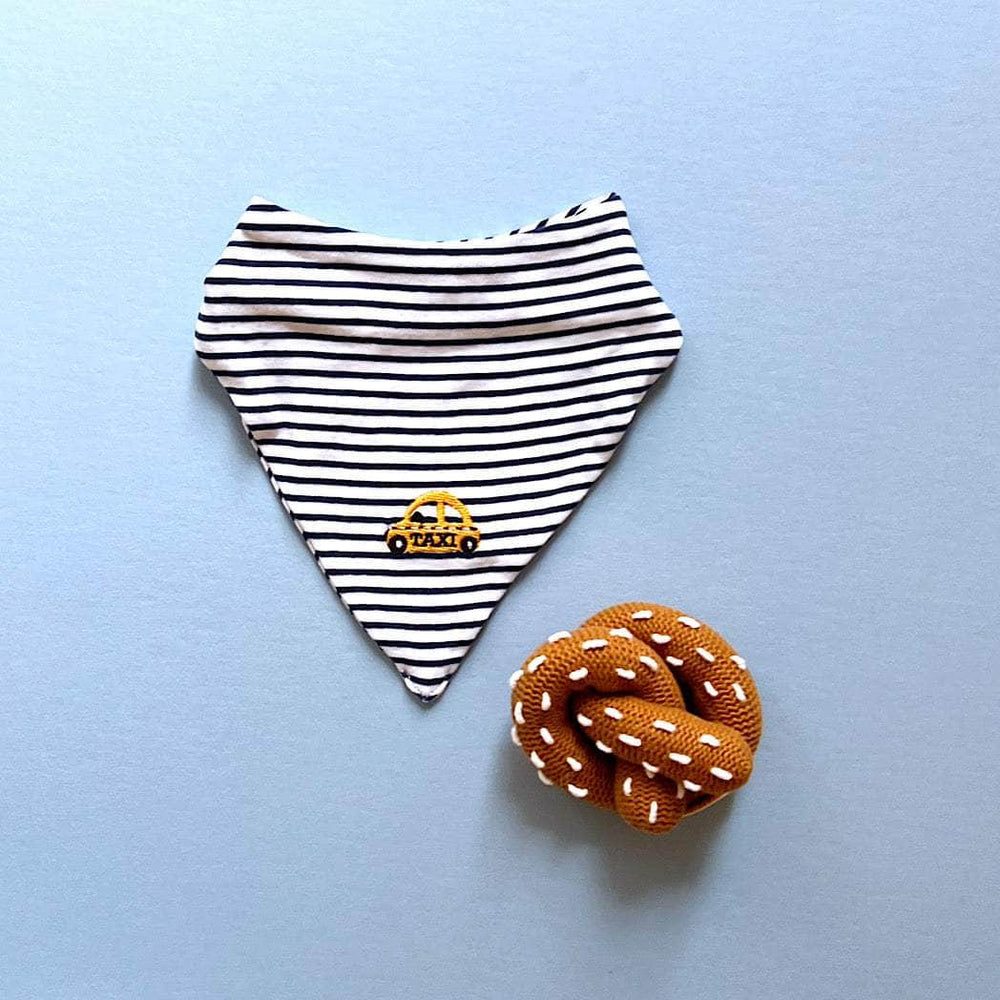 Organic Baby Gift Set - New York Bib & Pretzel Rattle toy - {{variant_option_1}}