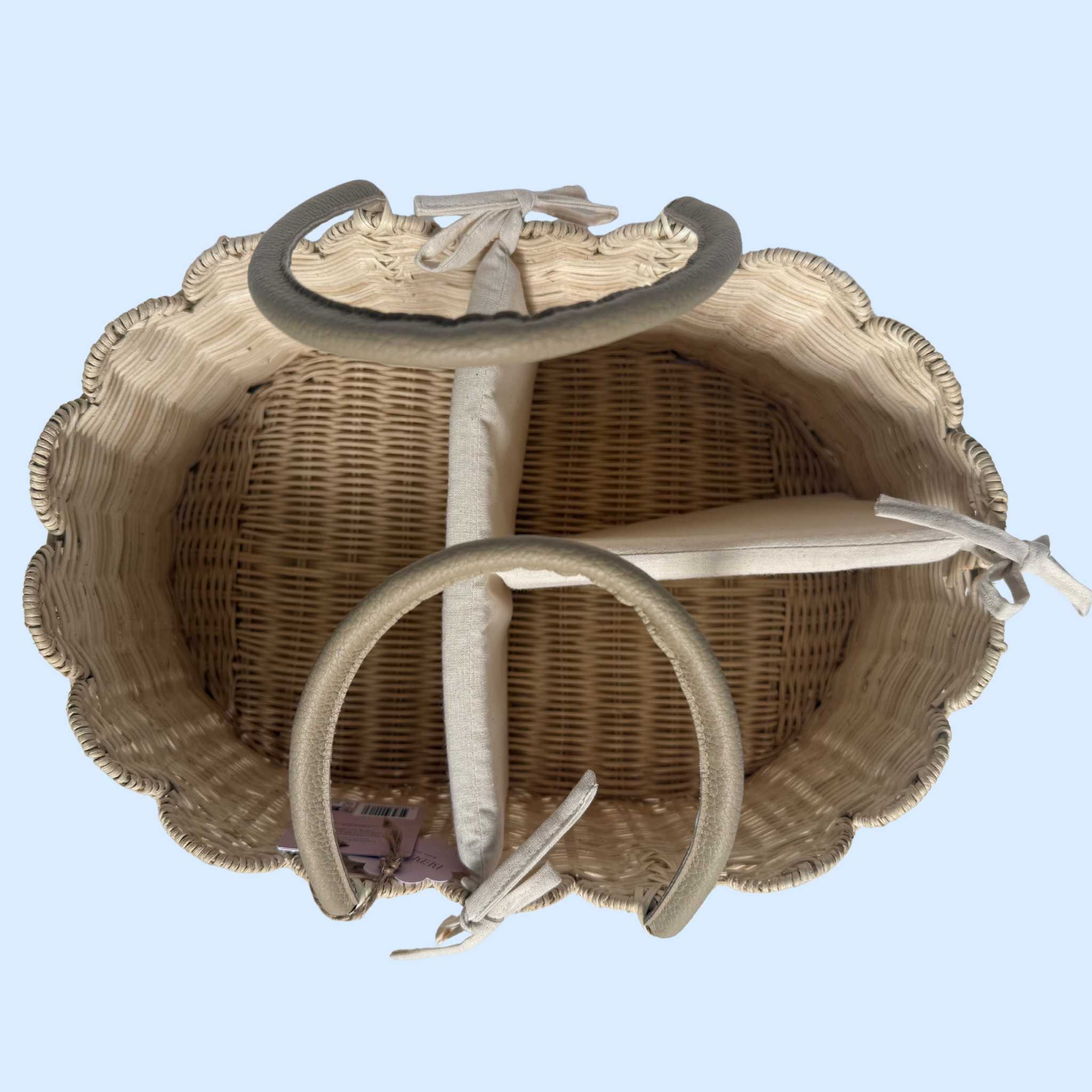 BEBE BASK Diaper Caddies Scalloped Rattan Diaper Caddy with Dividers