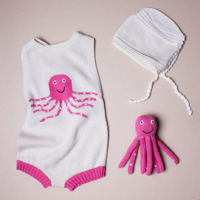 organic sleeveless pink octopus gift set. Organic knit sleeveless pink image in the front. bonnet baby rattle, pink octopus baby rattte toy.